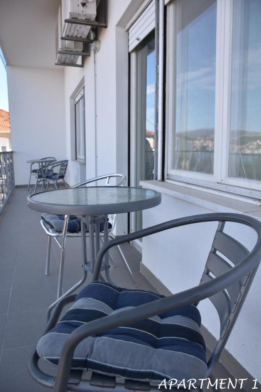 Apartments Luka Trogir Kültér fotó