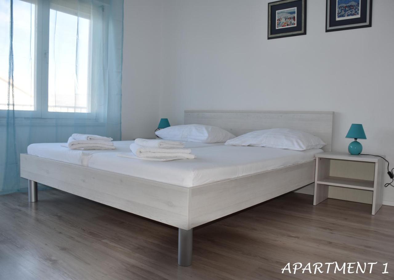 Apartments Luka Trogir Kültér fotó