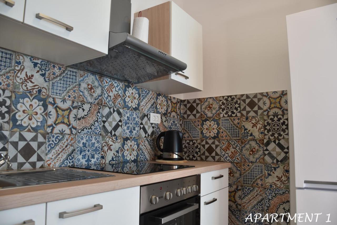 Apartments Luka Trogir Kültér fotó
