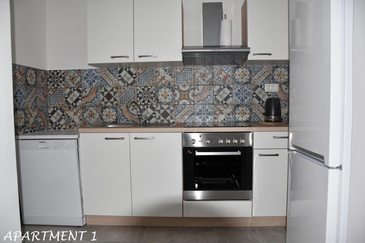 Apartments Luka Trogir Kültér fotó