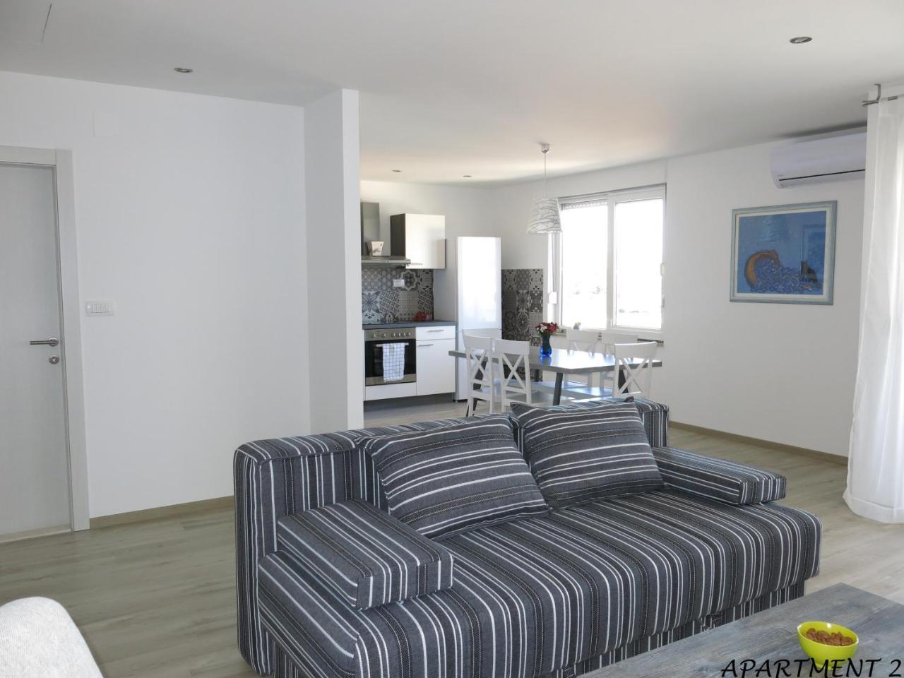 Apartments Luka Trogir Kültér fotó