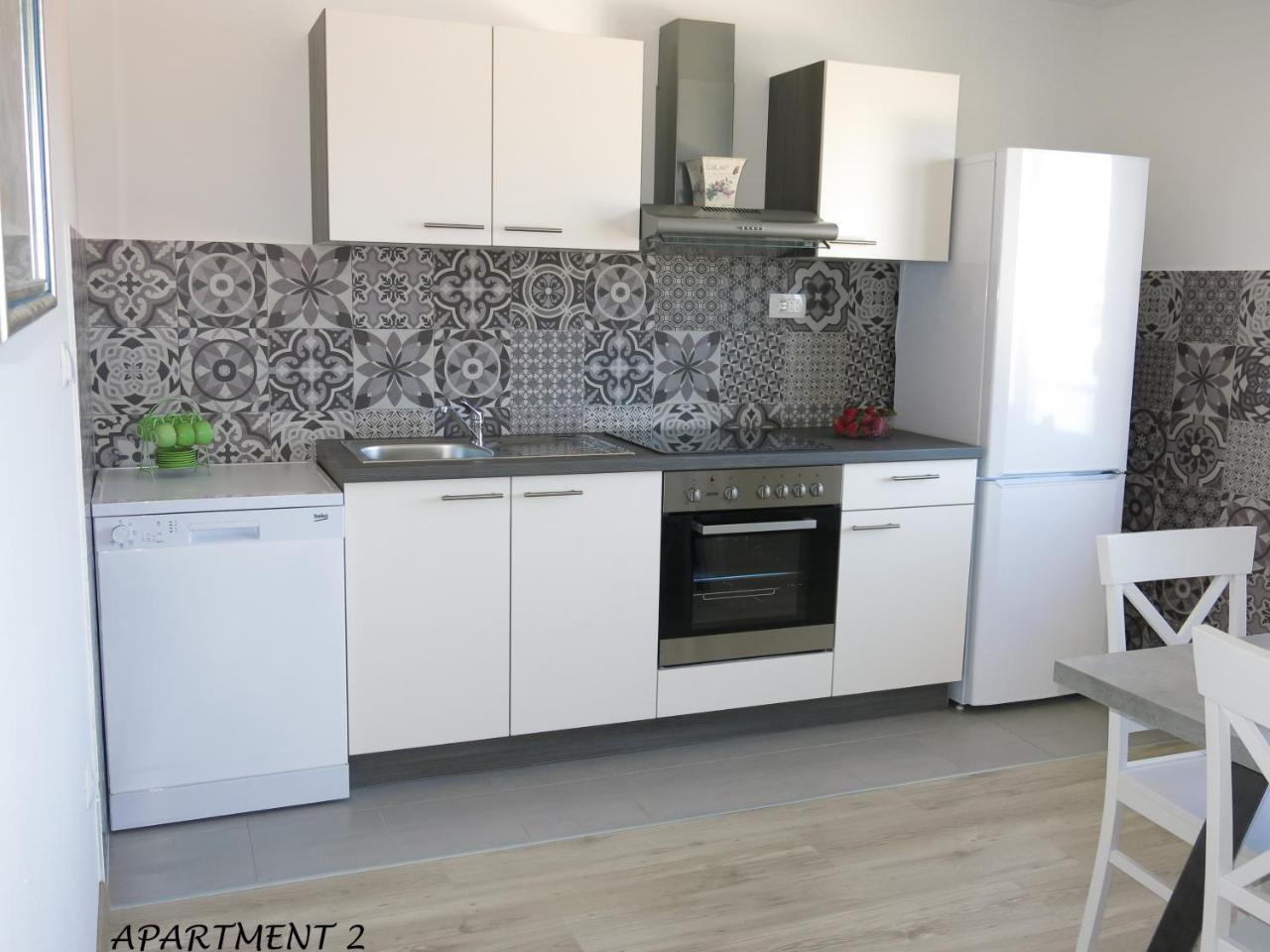 Apartments Luka Trogir Kültér fotó